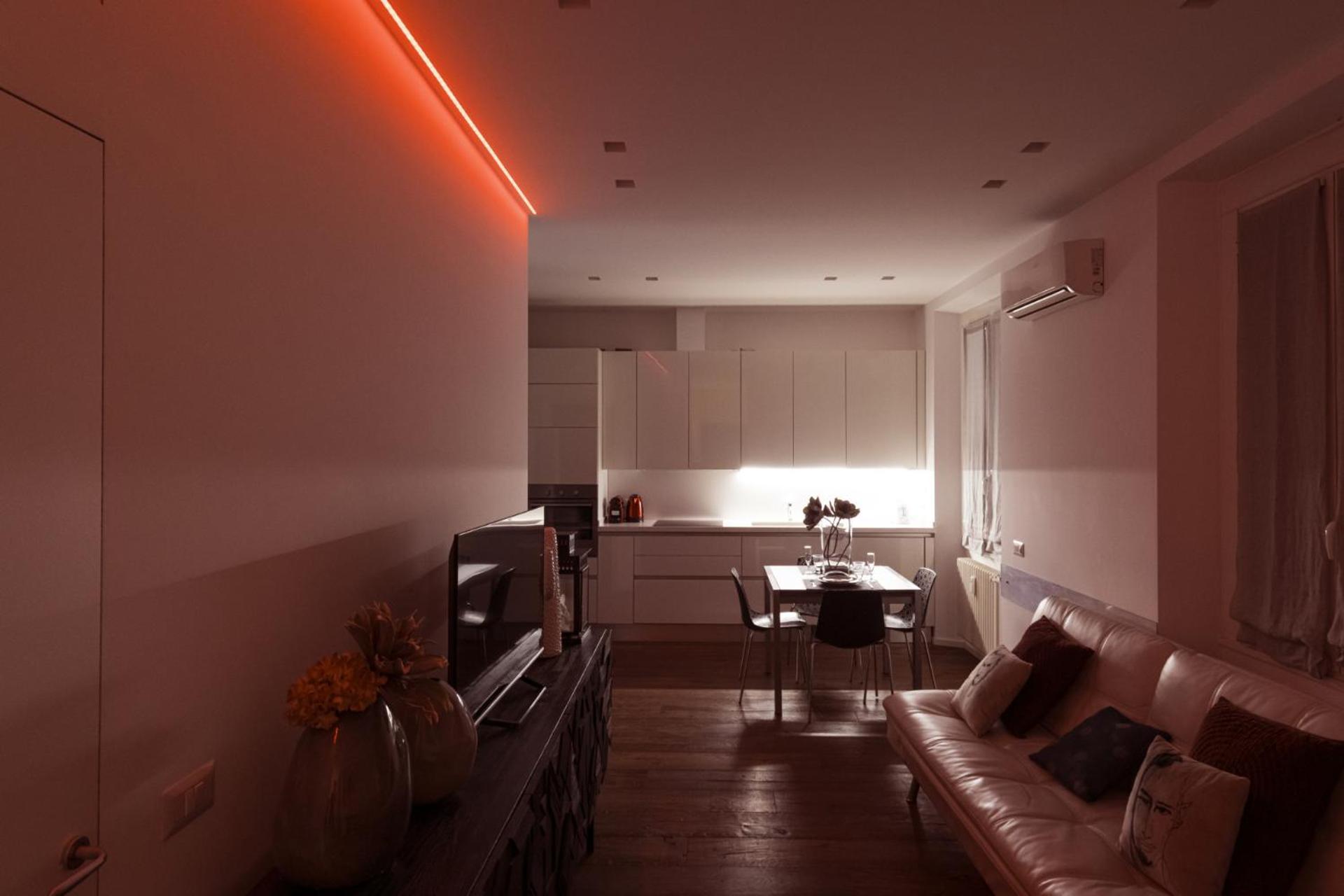Easylife - Moderno E Chic Con Led Atmosferici Apartamento Milán